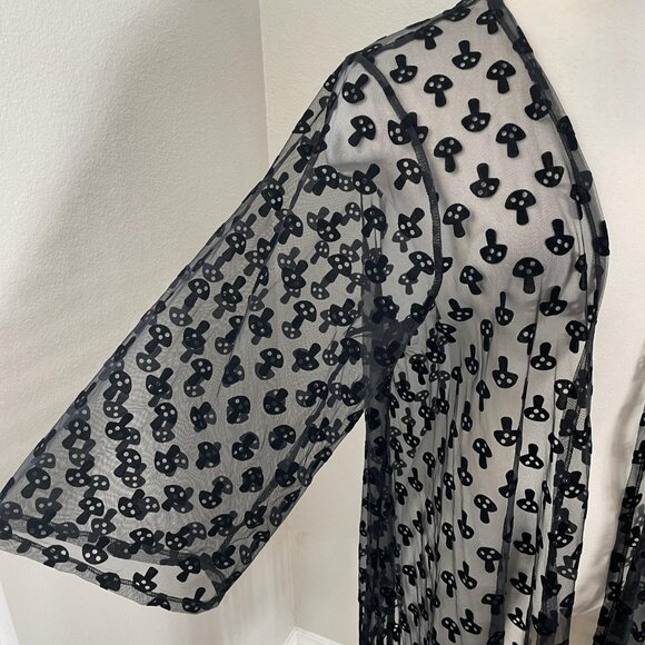 Hot Topic Mesh Kimono Jacket Womens M/L Black Sheer Mushroom Fringe Gothic - Picture 6 of 10